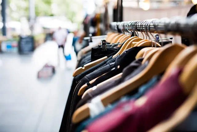 Come l'Intelligenza Artificiale Sta Plasmando il Settore Retail