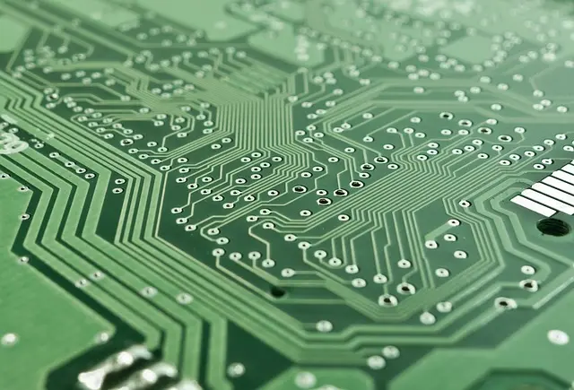 Come il Quantum Computing Sta Cambiando il Mondo della Tecnologia