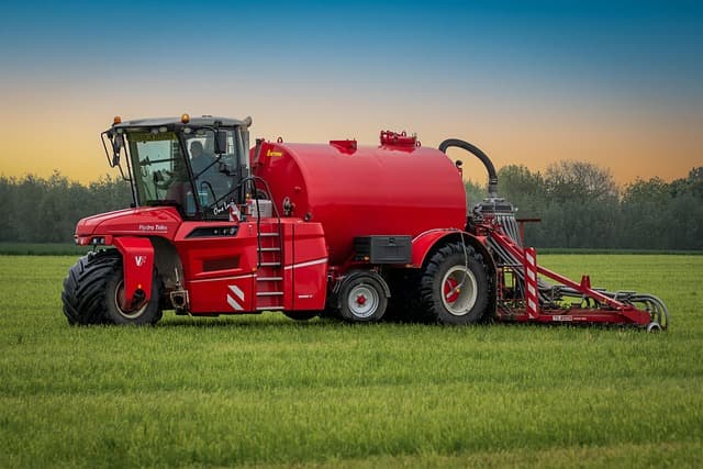 Come l'Intelligenza Artificiale Sta Trasformando il Settore Agricolo