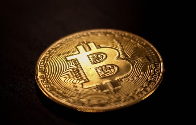 Come la Blockchain Sta Cambiando il Settore dei Servizi